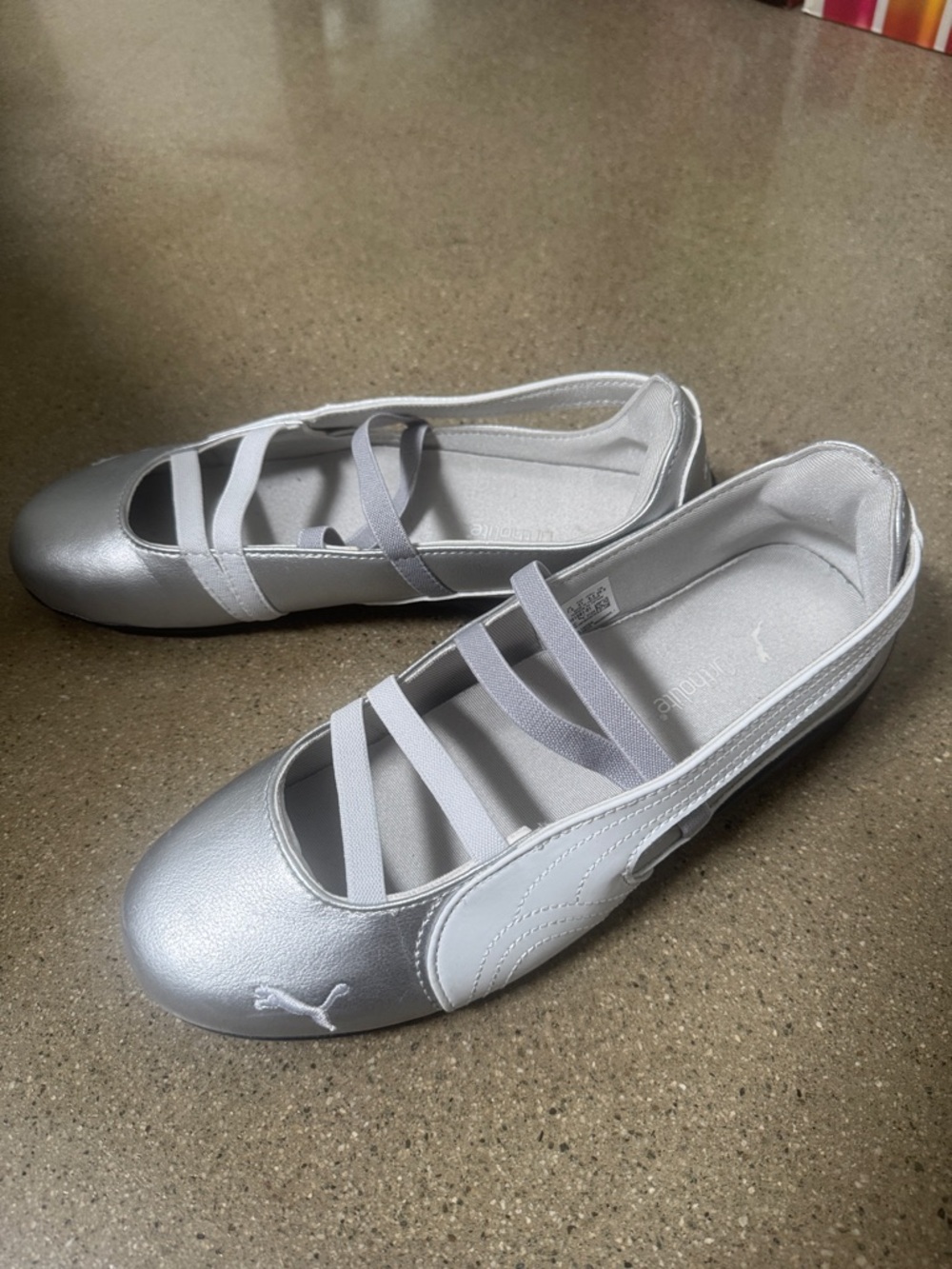 Puma Silver and White Ballet Flats with Elastic Straps - Picture 10 of 10